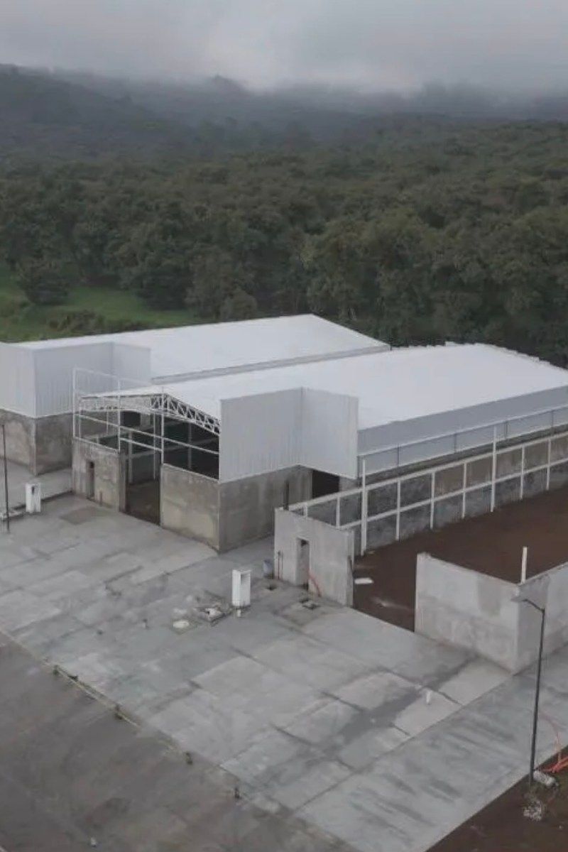 Industrial Building in Apo, Tancítaro, photo 2 of 7