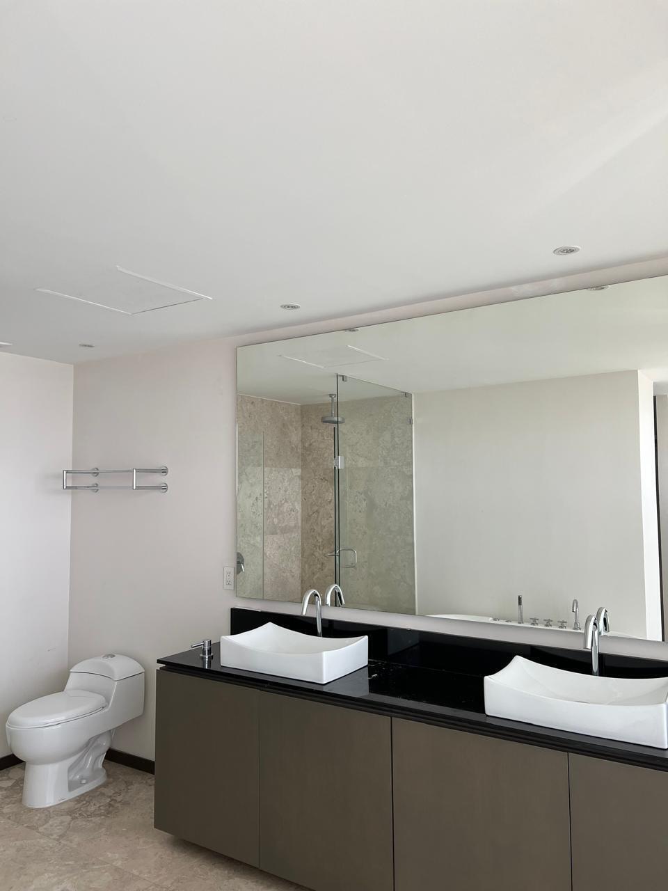 34 de 44: baño principal