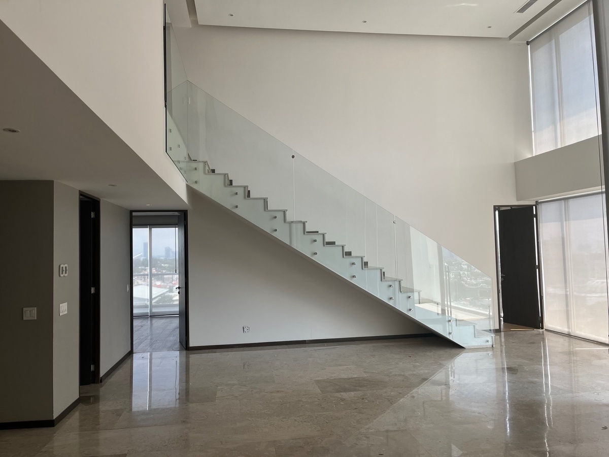 13 de 44: sala y comedor