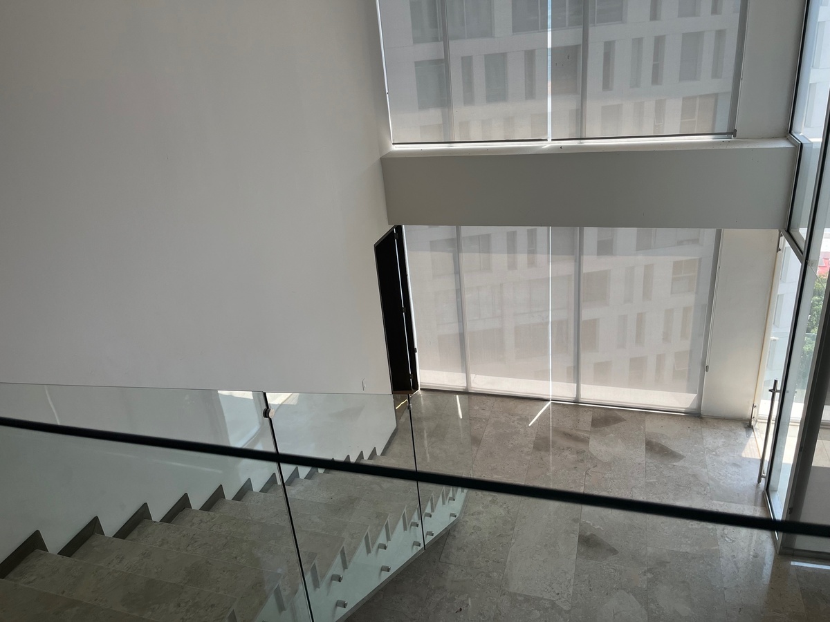 24 de 44: escalera