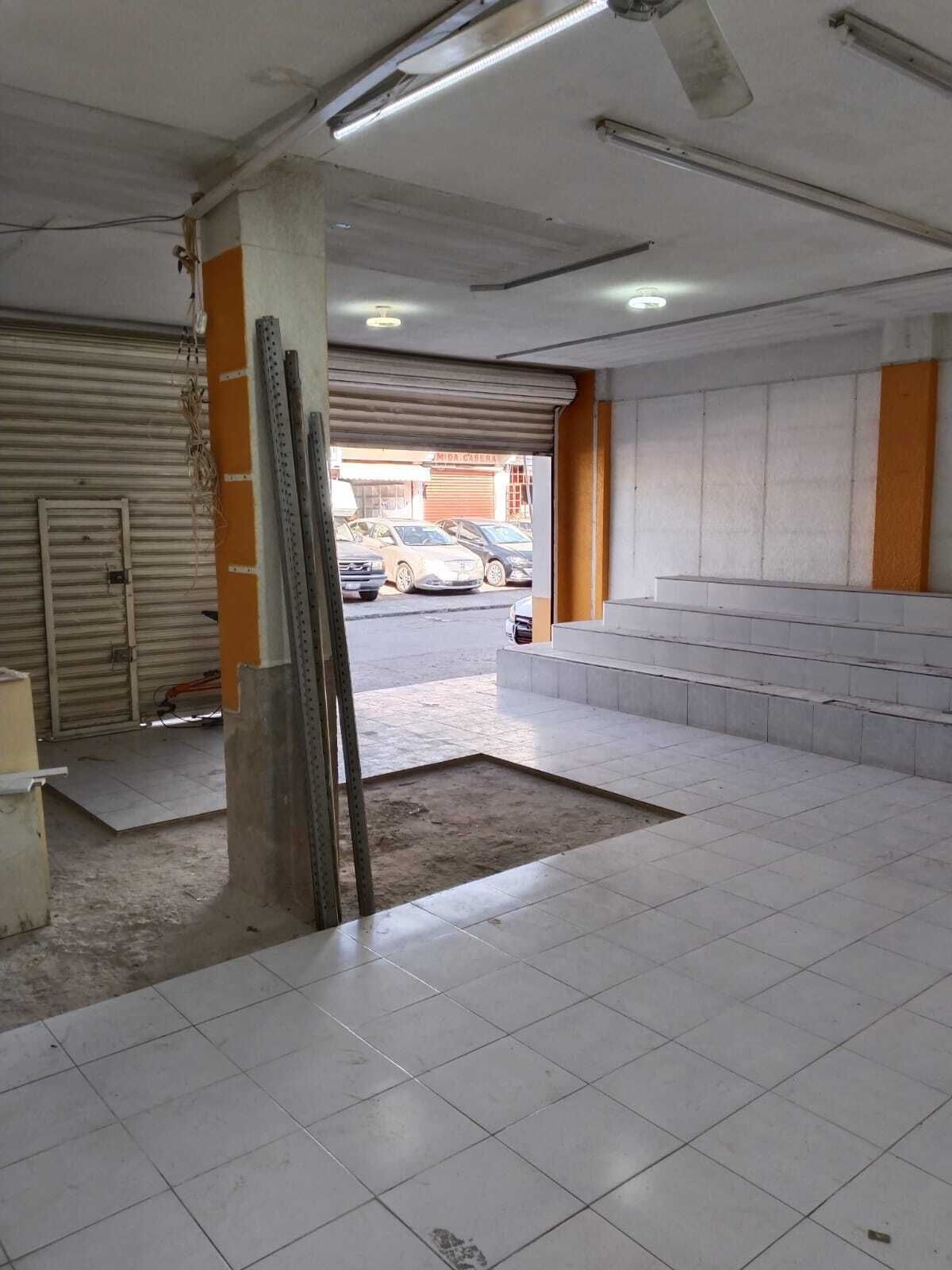 2 de 7: Área de Local