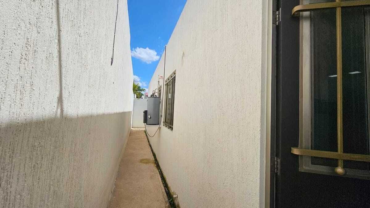 12 de 12: Pasillo de servicio