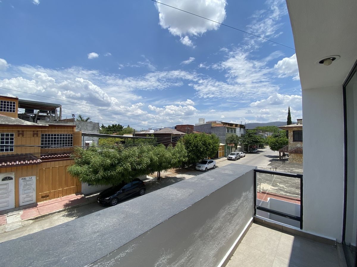 18 de 25: Balcón