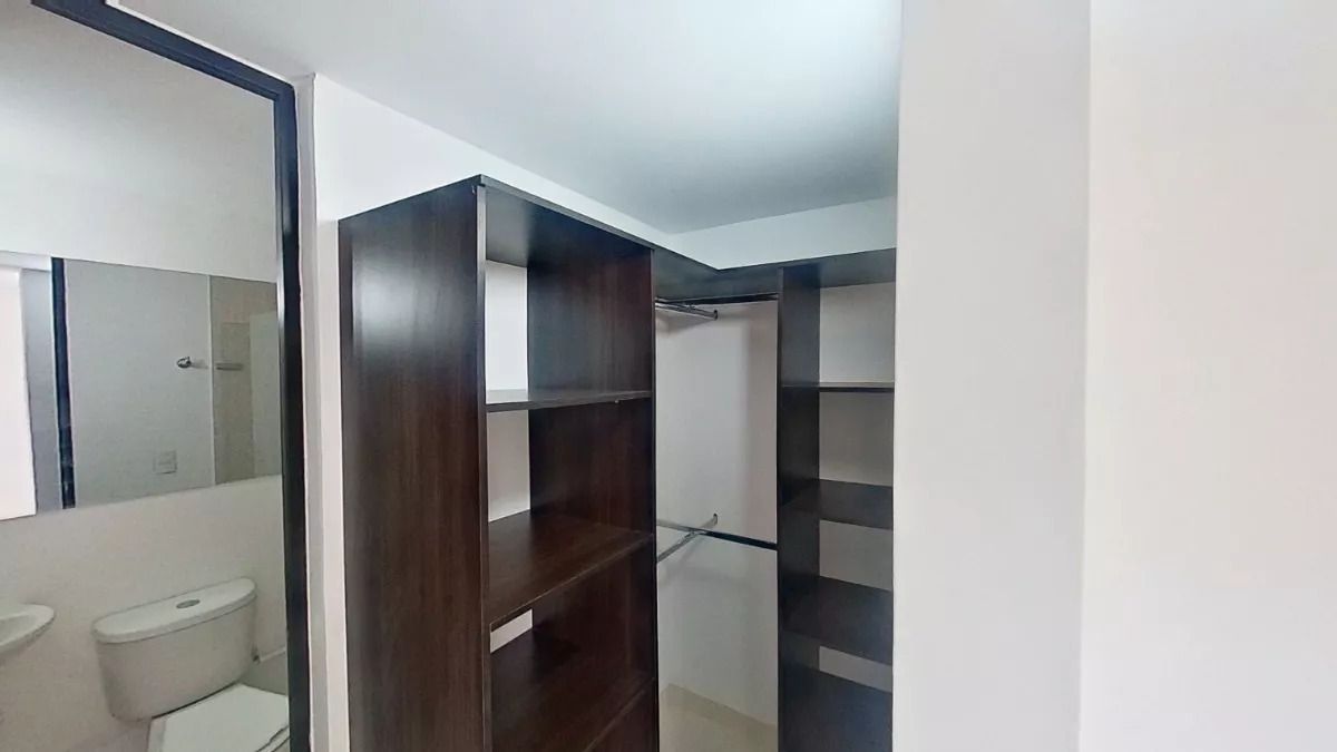 https://assets.easybroker.com/property_images/4683373/79020801/EB-QZ3373.jpg?version=1724114476