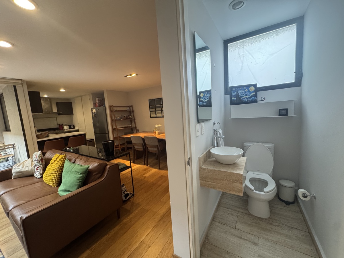 26 de 35: Baño recámara principal