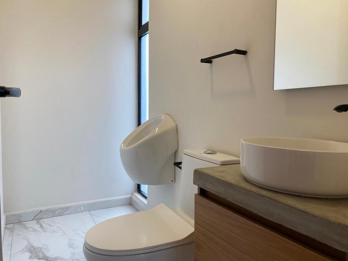Casa en Venta en La Colmena con Roof Top. - foto 4
