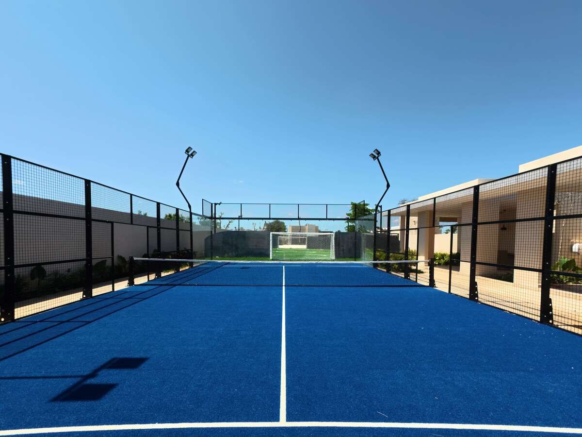 30 de 36: CANCHA PADEL