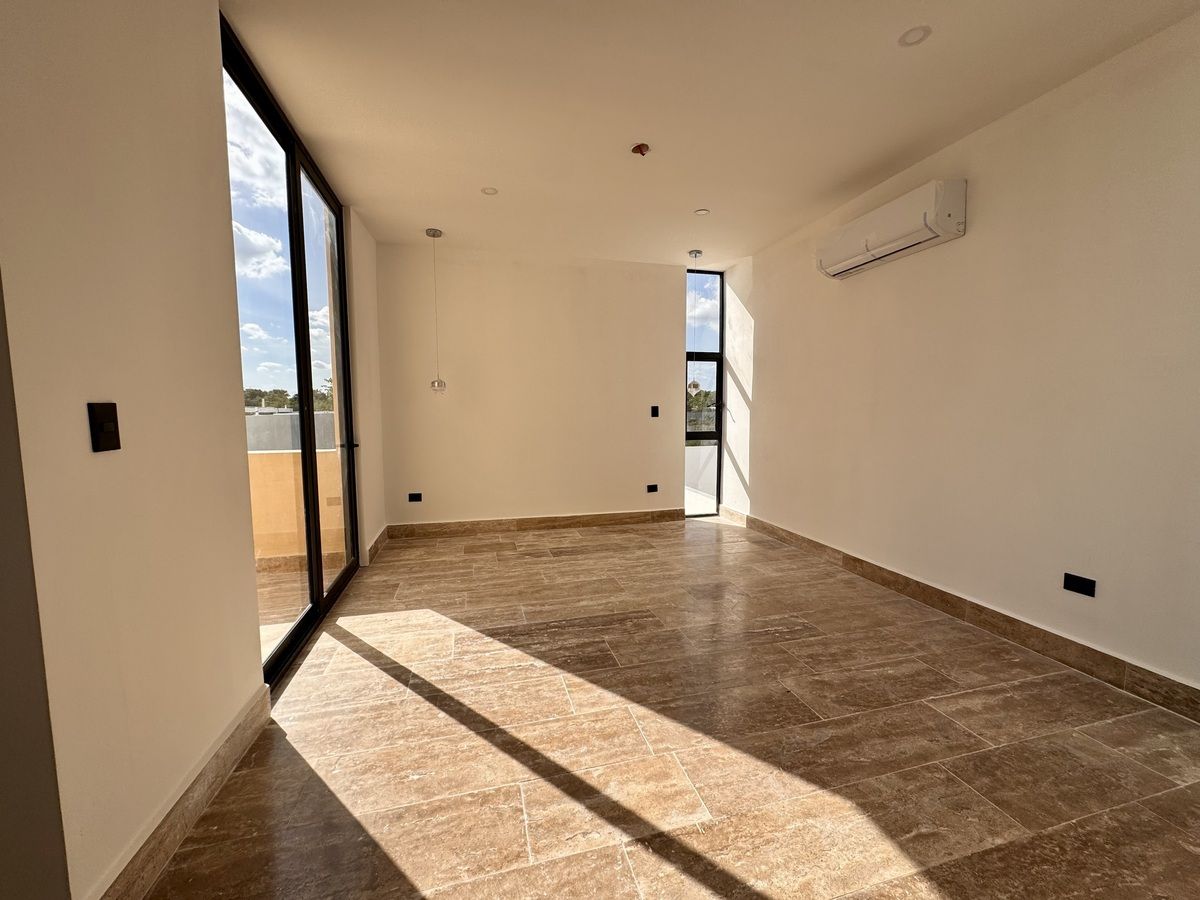 9 de 35: MASTER ROOM