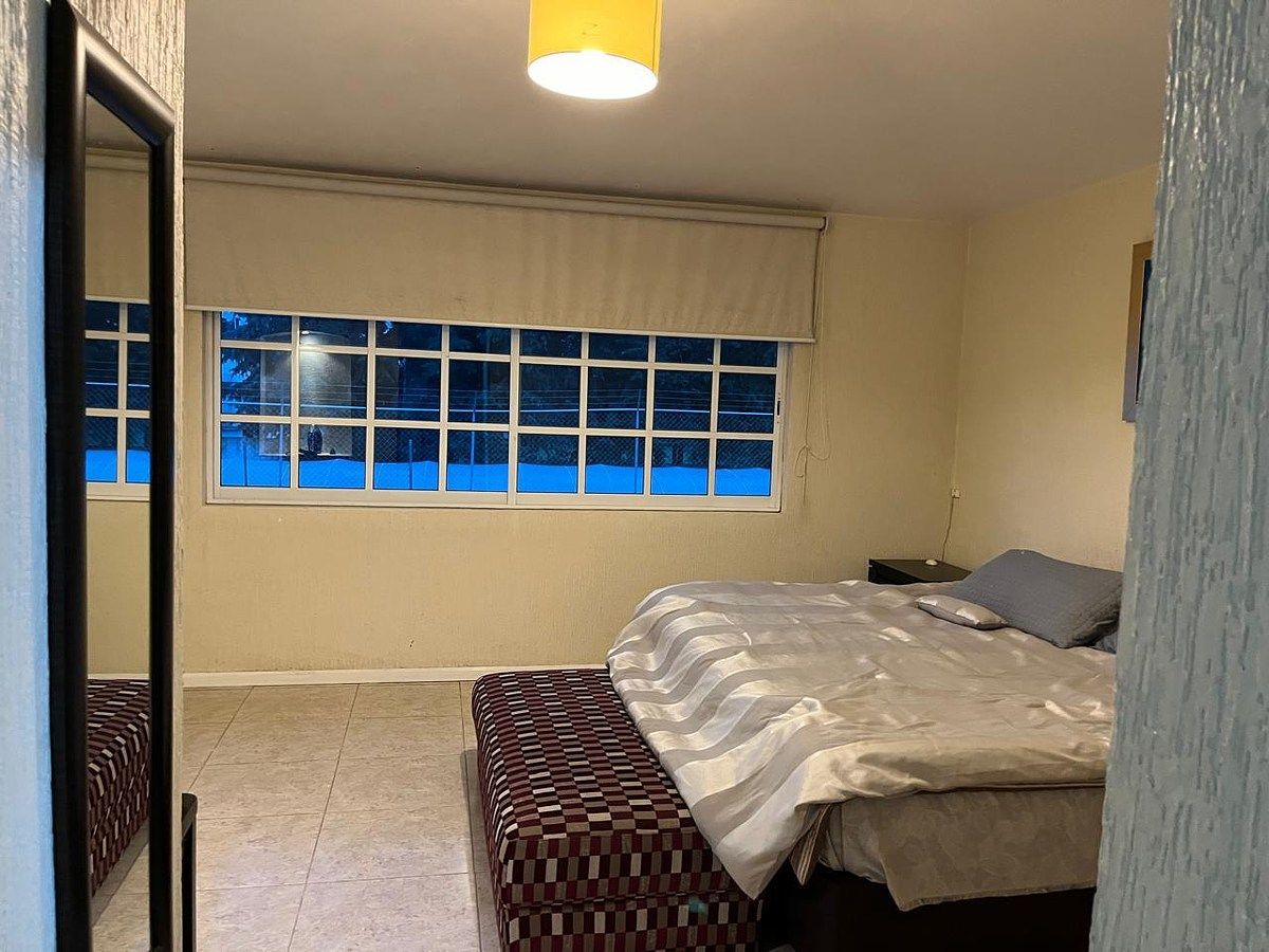 19 of 20: Cuarto principal con vestidor