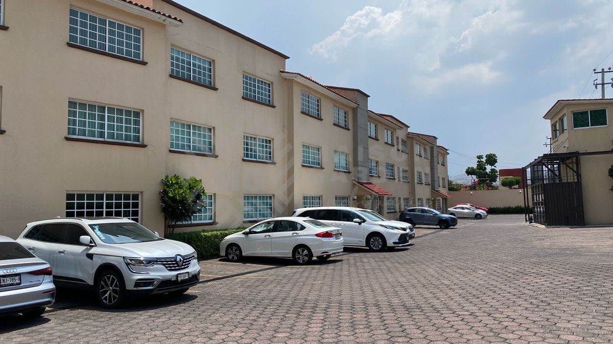 https://assets.easybroker.com/property_images/4688078/79115085/EB-QZ8078.JPG?version=1724280044