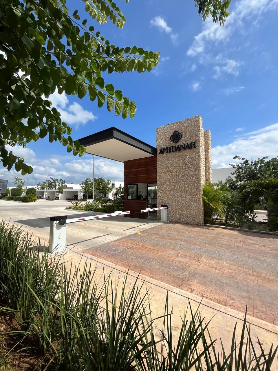 21 de 21: Caseta de acceso