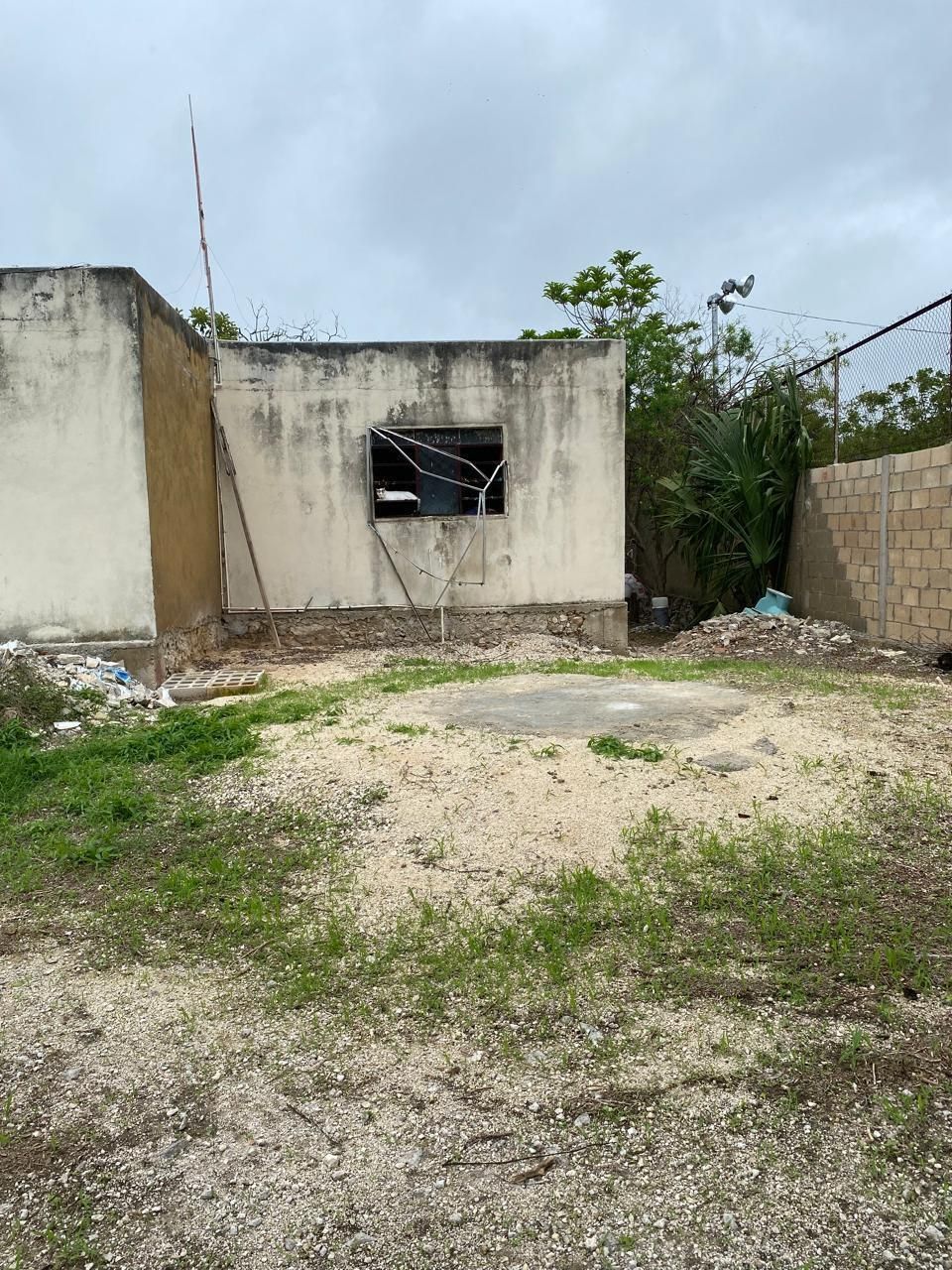 CASA EN VENTA CON AMPLIO TERRENO | EasyAviso