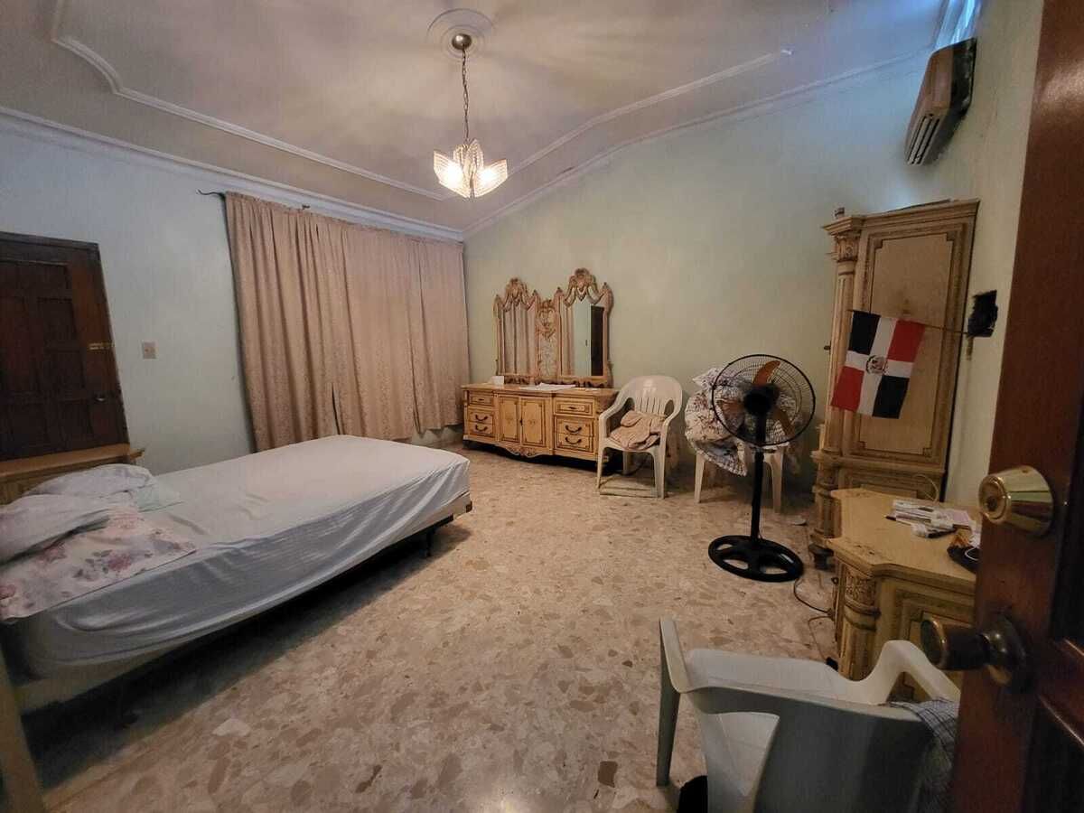 8 de 18: Cuarto principal