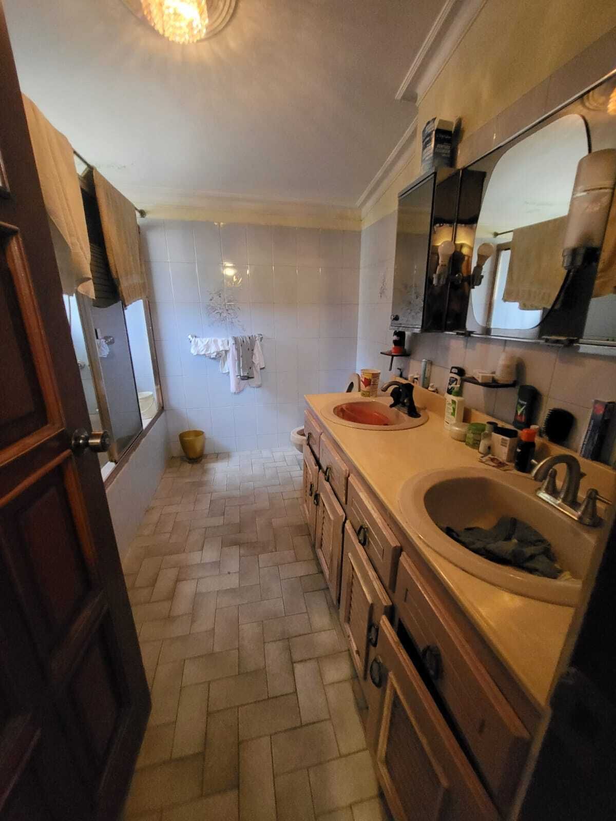 9 de 18: Baño principal