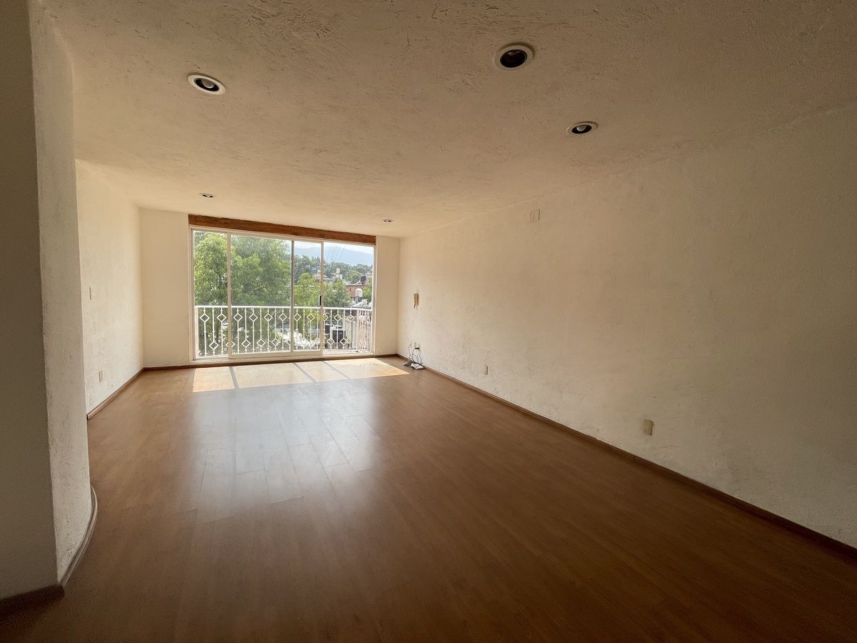 3 de 21: Sala-comedor