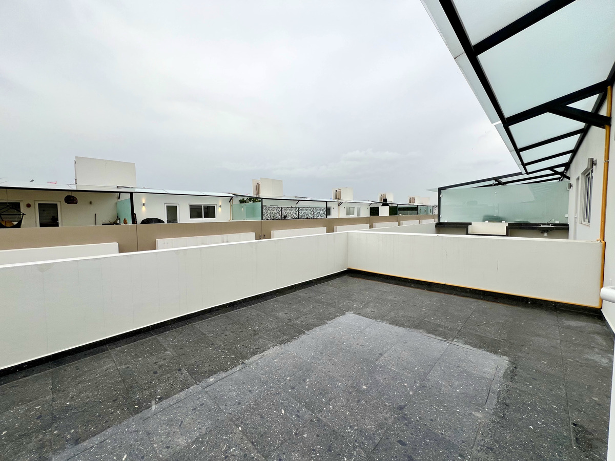 14 de 17: ROOF GARDEN