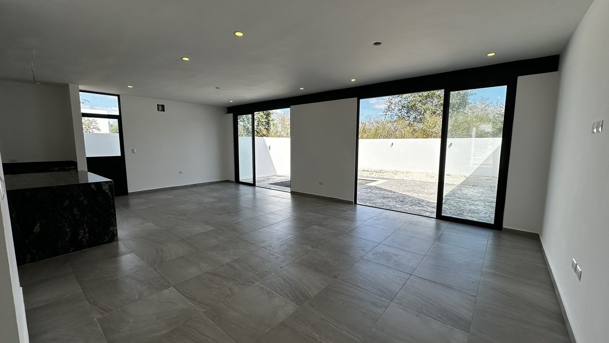 3 de 21: Sala y Comedor