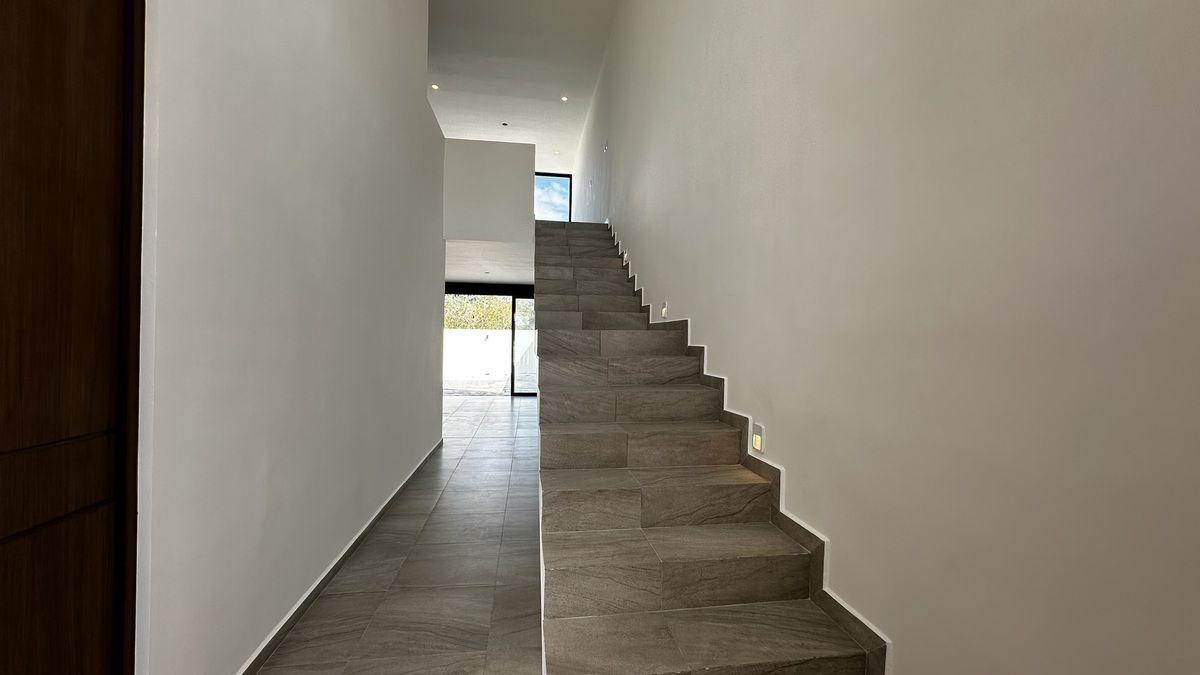 7 de 21: Escalera