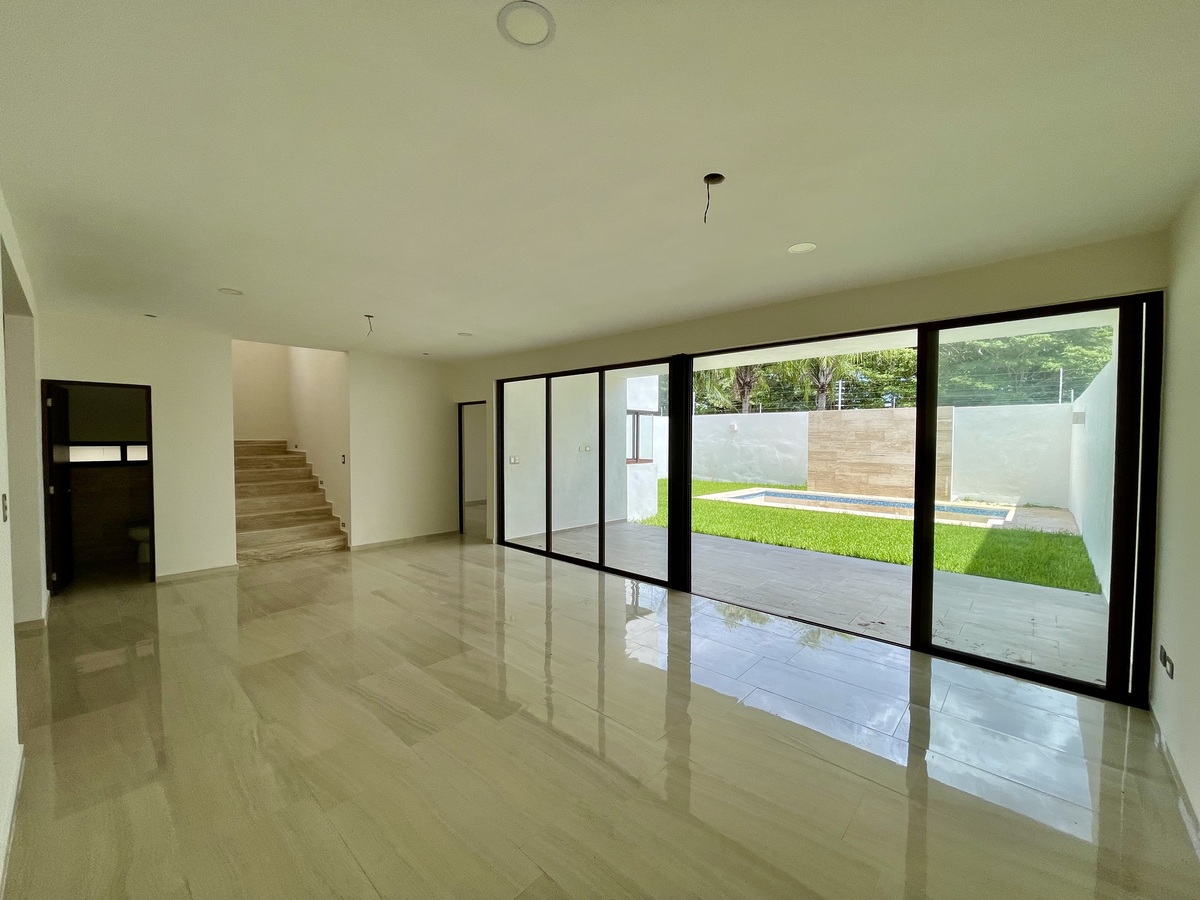 2 de 23: Sala comedro
