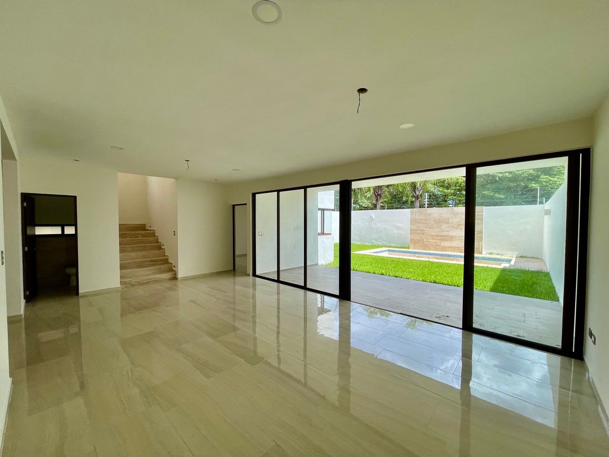 2 de 24: Sala comedro