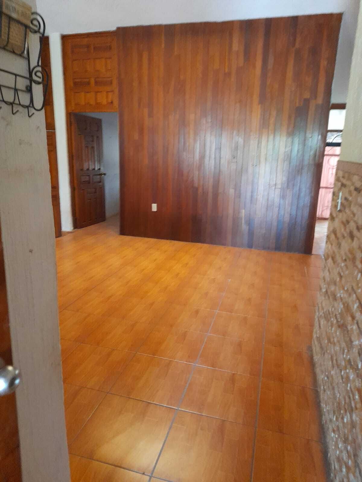 ENTRADA Y COMEDOR
