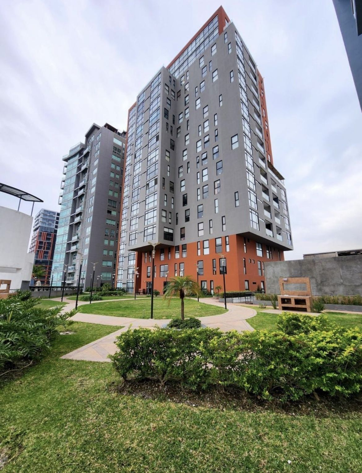 https://assets.easybroker.com/property_images/4698785/79338846/EB-RA8785.jpeg?version=1724790785