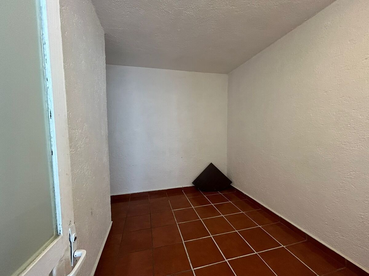 41 de 43: Cuarto de servicio