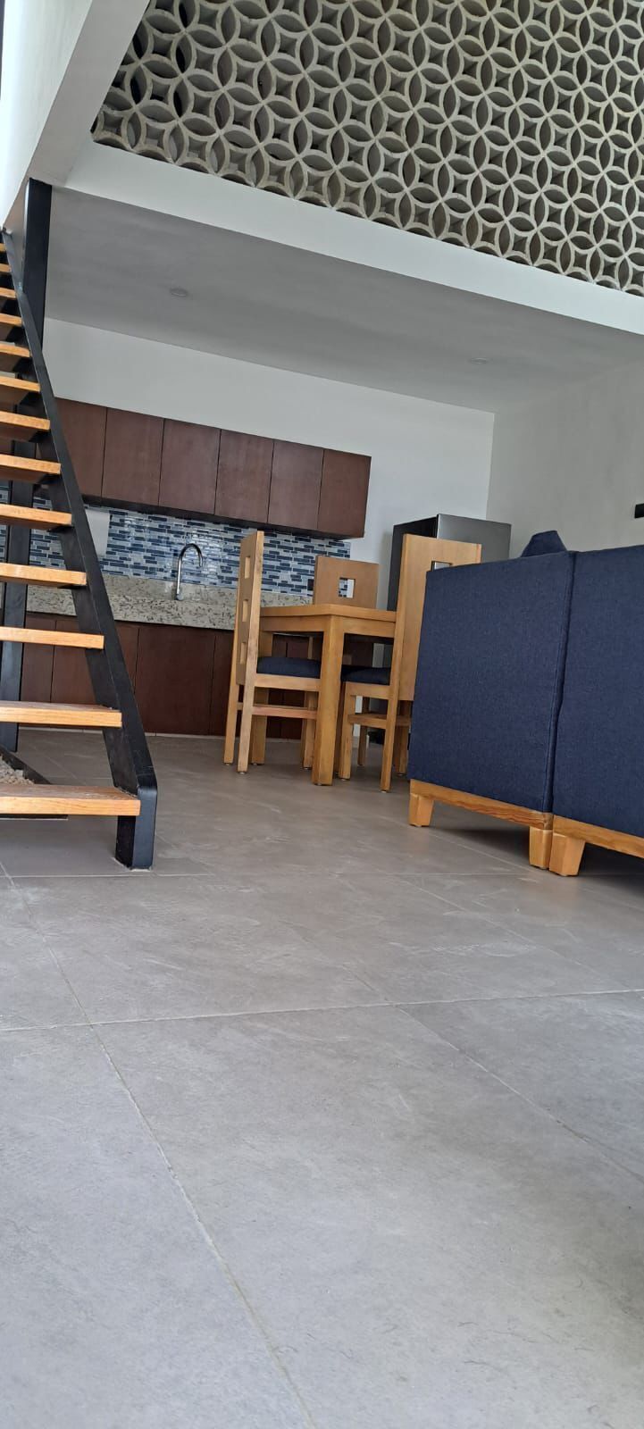5 of 13: Sala- Comedor