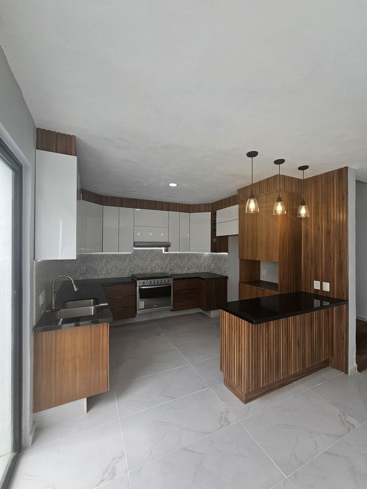 SALE OF HOUSE IN VALLE IMPERIAL - foto 4