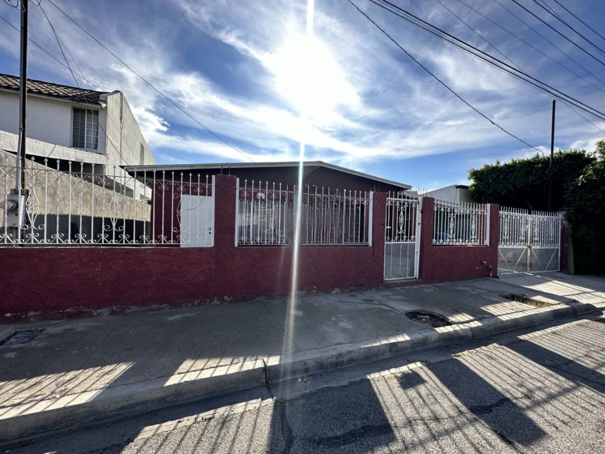 Se Vende Casa en Col. Independencia Magistral