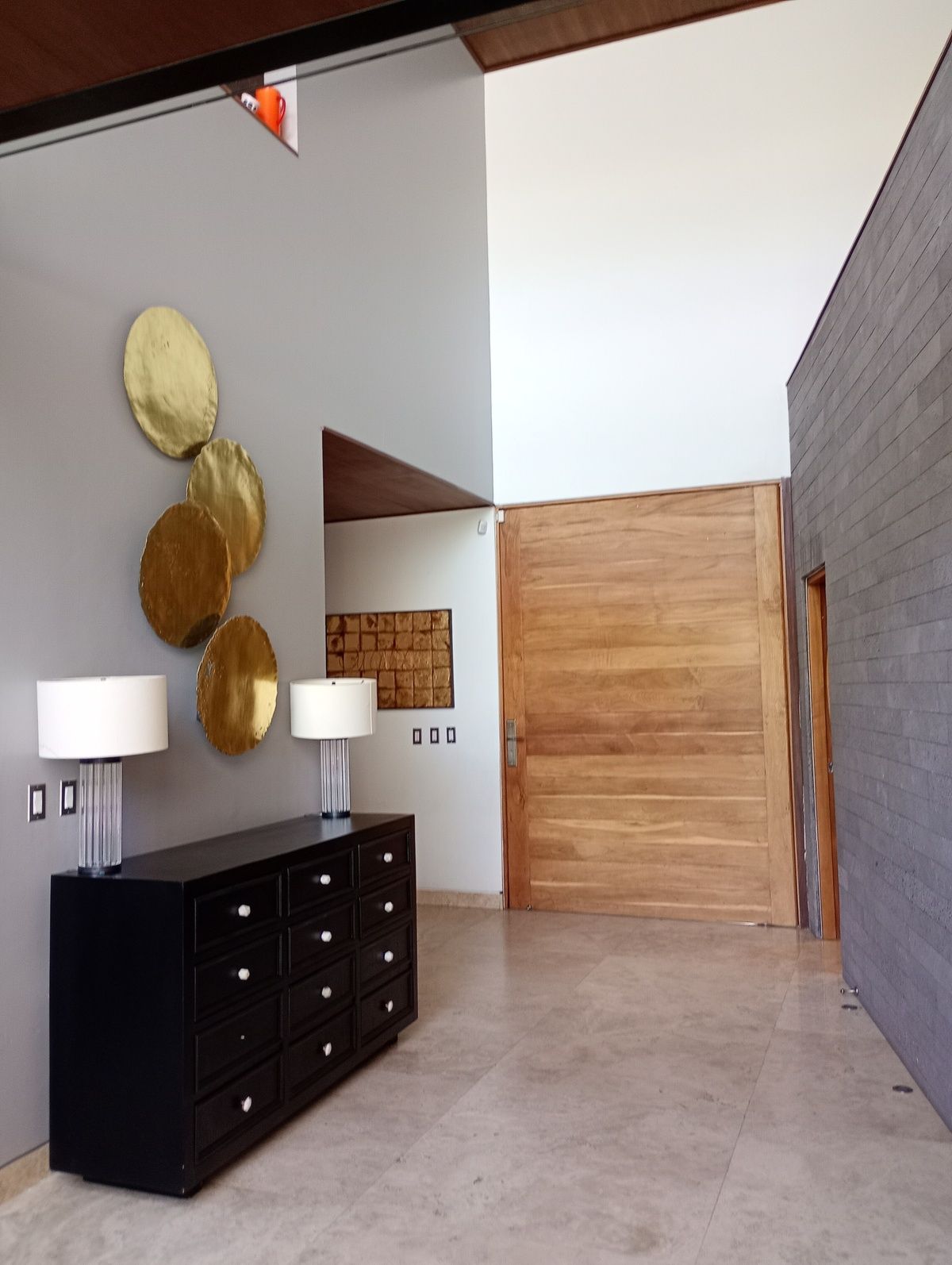 ENTRADA PRINCIPAL