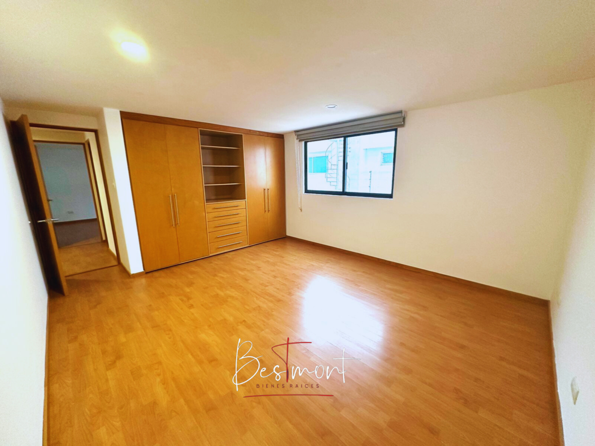 18 of 28: Recámara secundaria 2