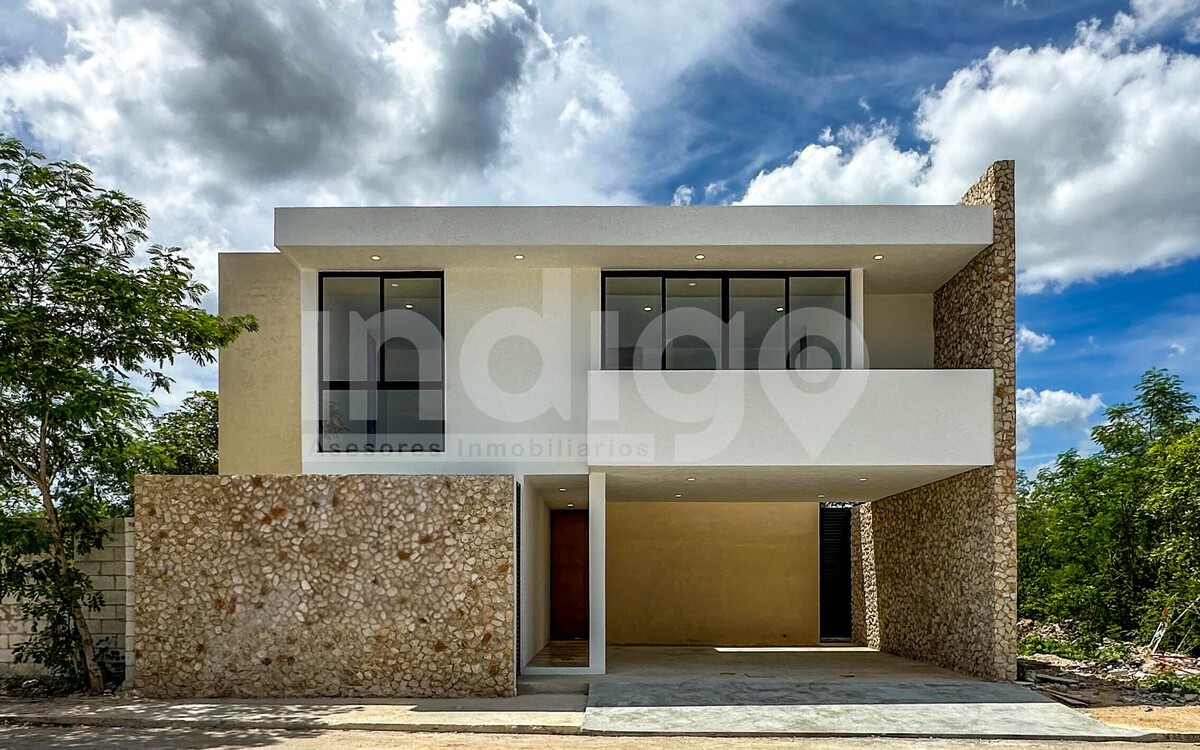 2 de 48: Fachada Frontal