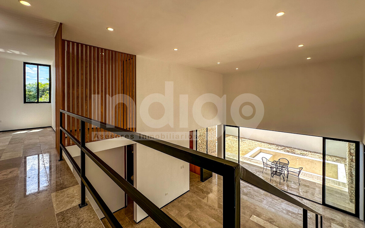 20 de 48: Vista desde el Pasillo de Planta Alta