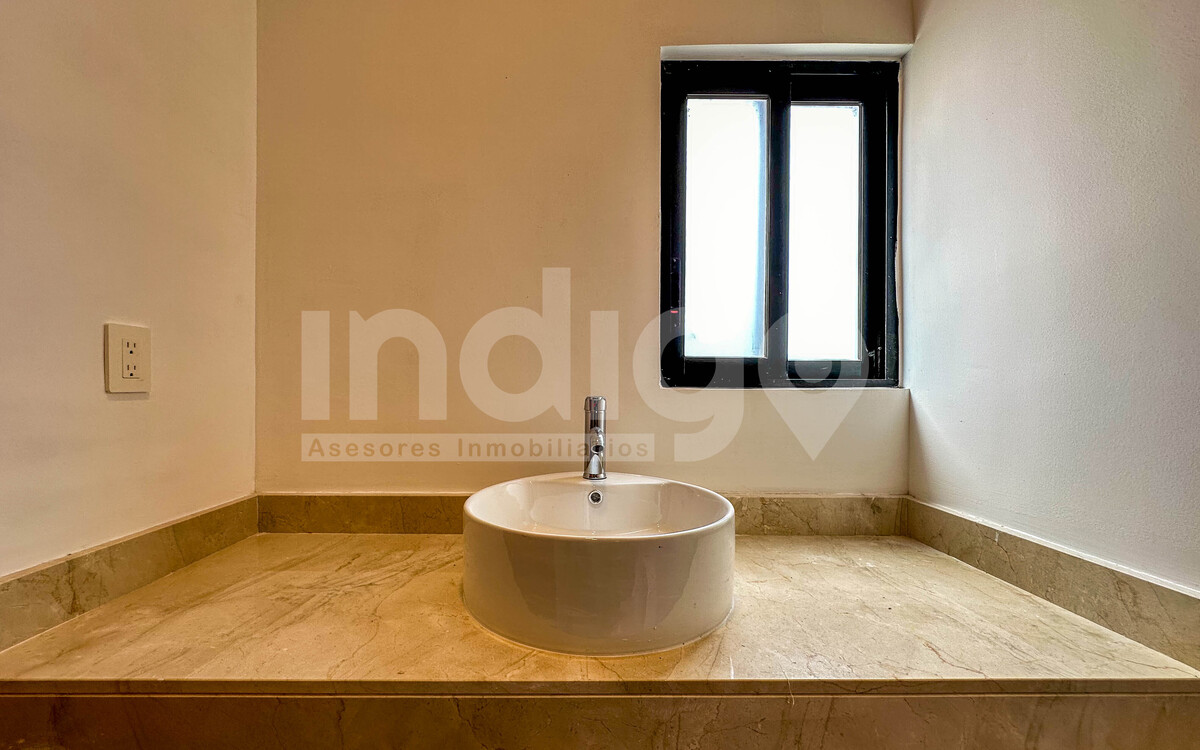 36 de 48: Baño Recámara Secundaria 1