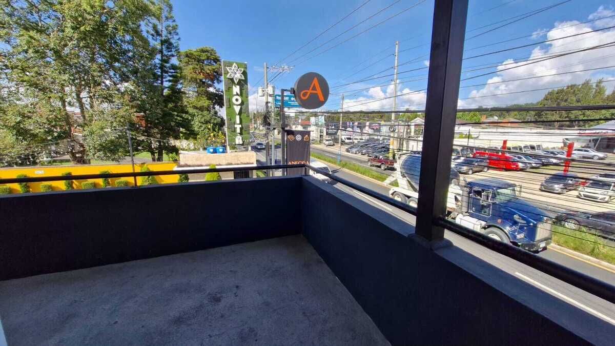 Local de Esquina en Planta Alta con Mezanine en Km 19.5 en  CAES Plaza Novita