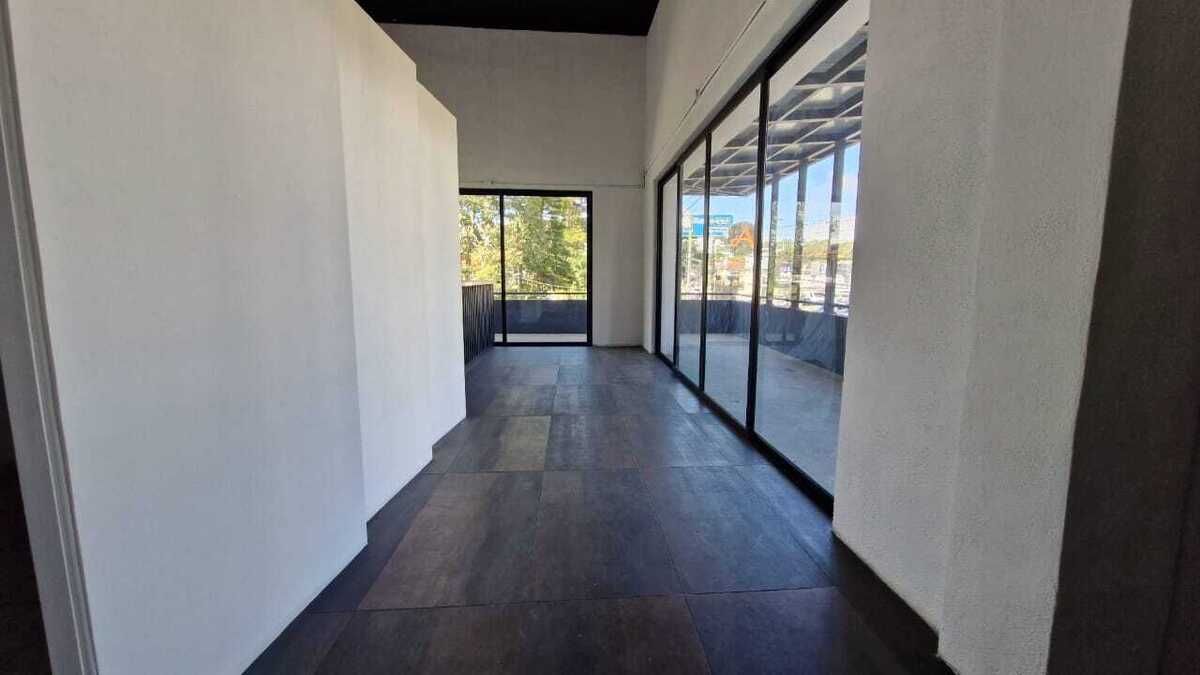 Local de Esquina en Planta Alta con Mezanine en Km 19.5 en  CAES Plaza Novita