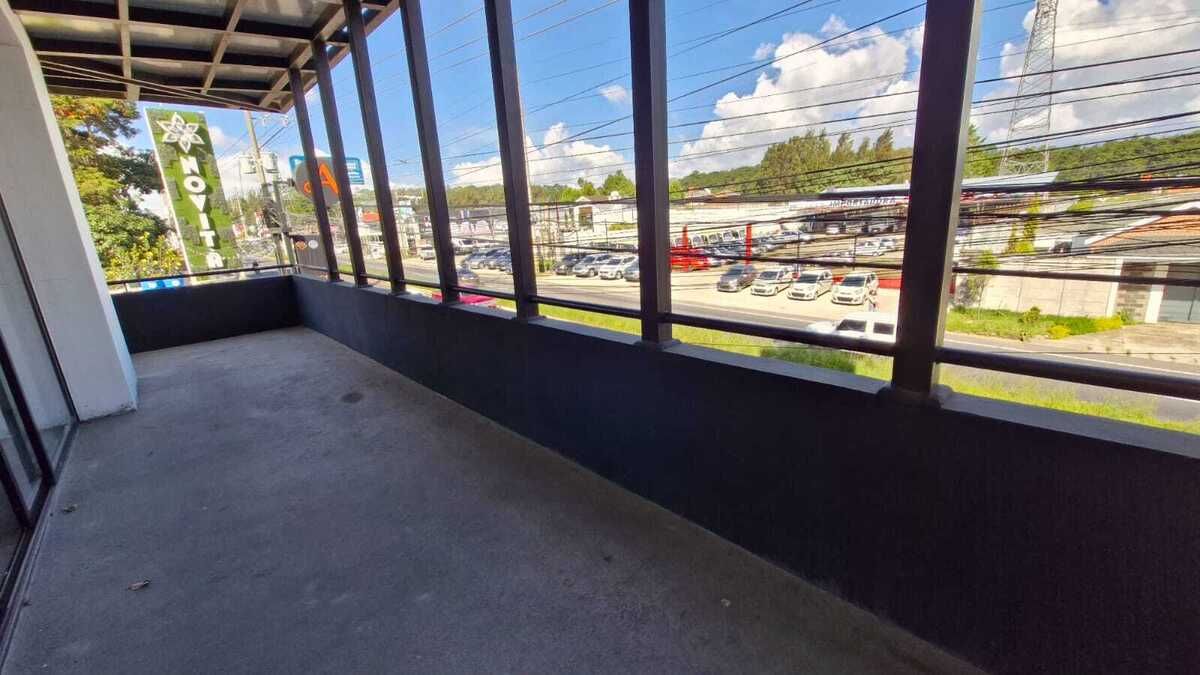 Local de Esquina en Planta Alta con Mezanine en Km 19.5 en  CAES Plaza Novita