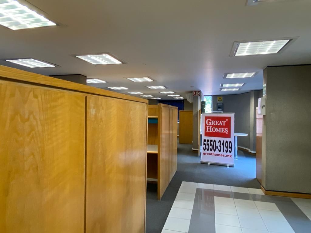 5 de 12: Uso oficinas con posibilidad para consultorios médicos
