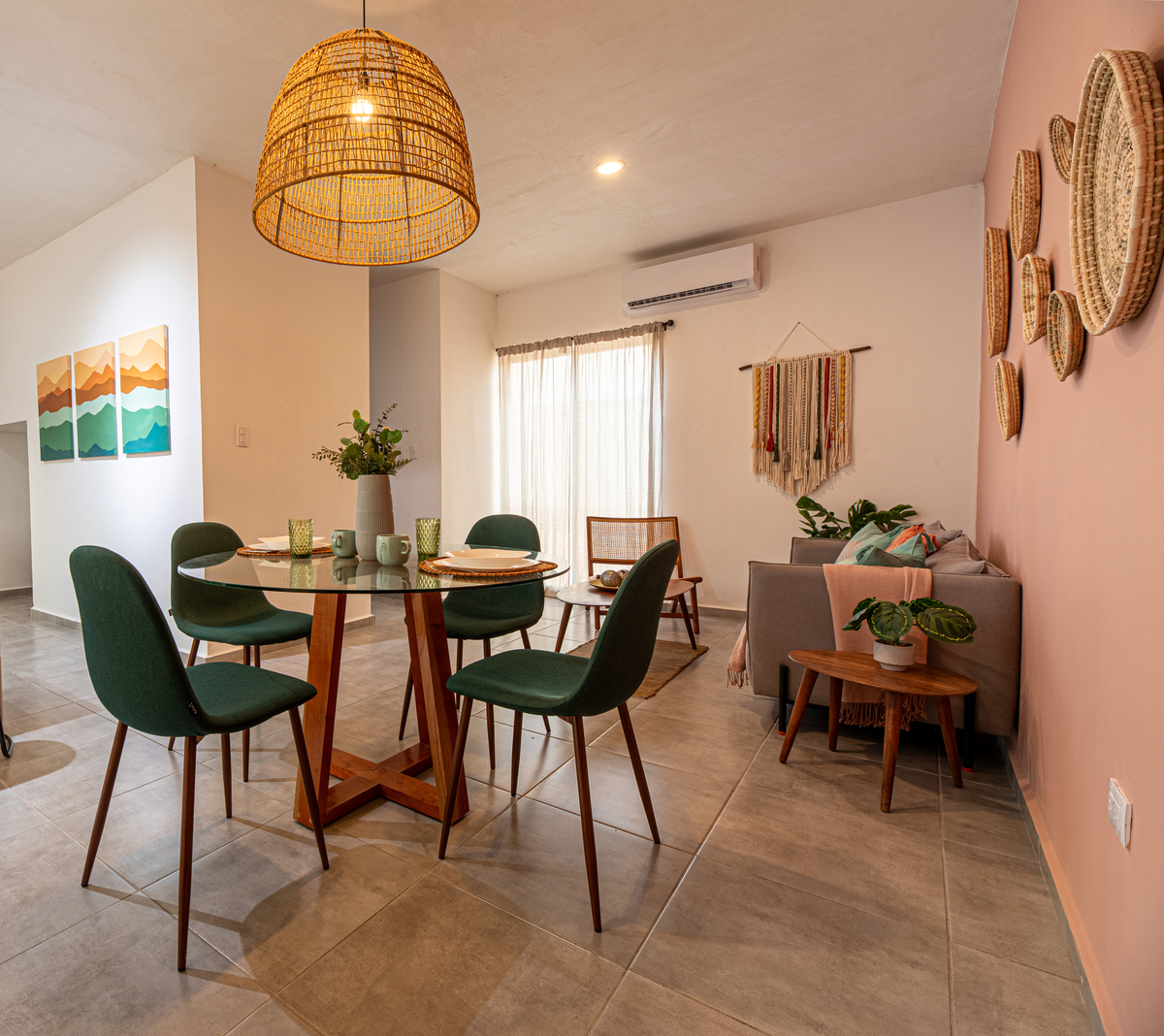 1 de 10: Sala y Comedor