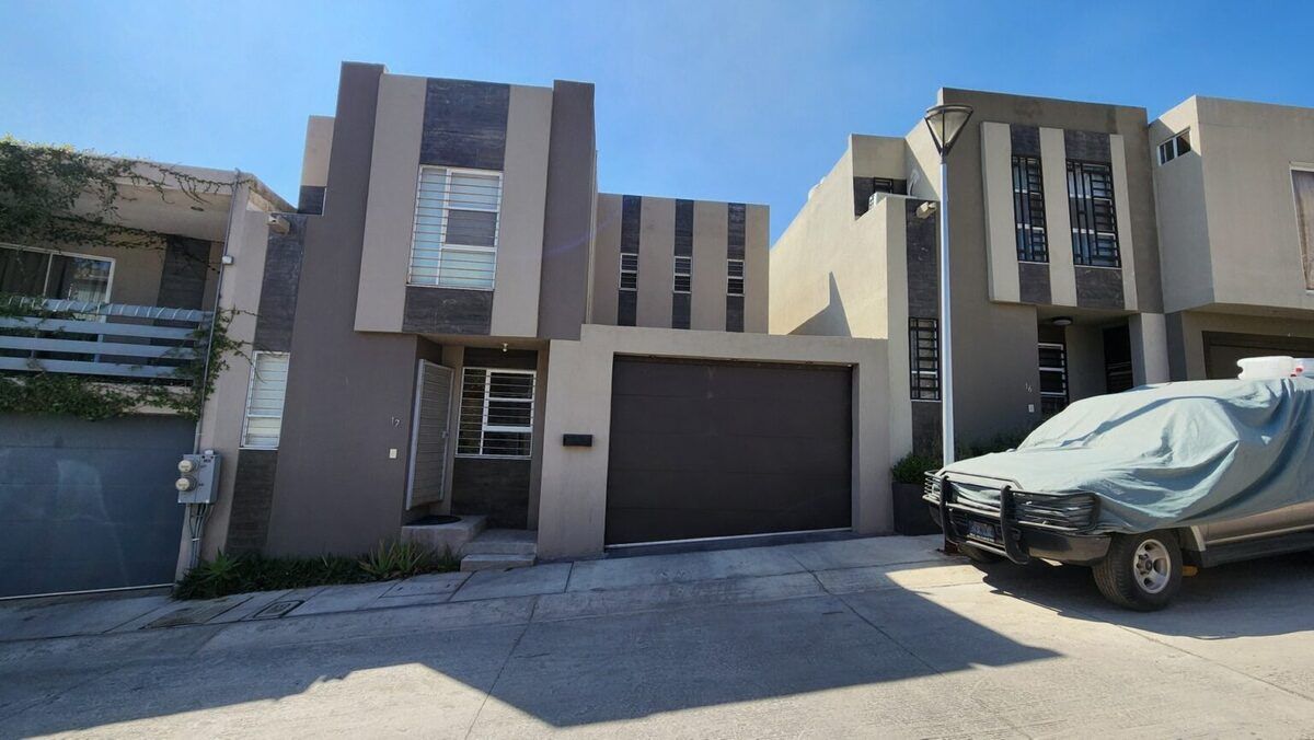 Se vende casa en Valle del Pedregal, Tijuana
