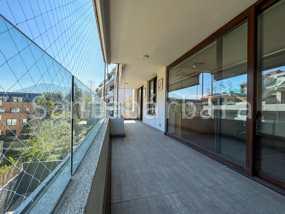 3 of 27: Terraza