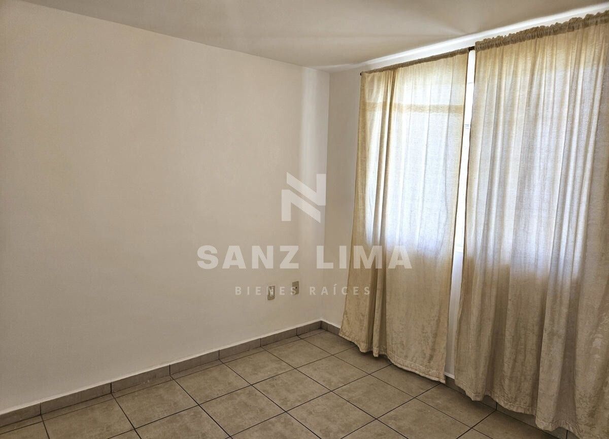 15 de 24: Recámara en planta alta