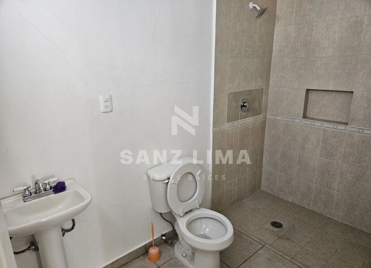 19 de 24: Baño recámara principal