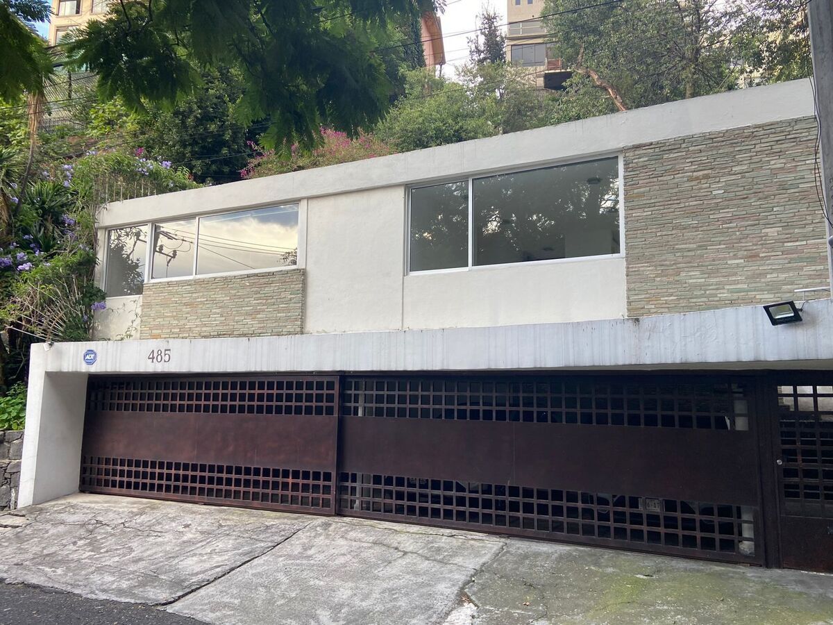 7 de 27: Fachada del departamento