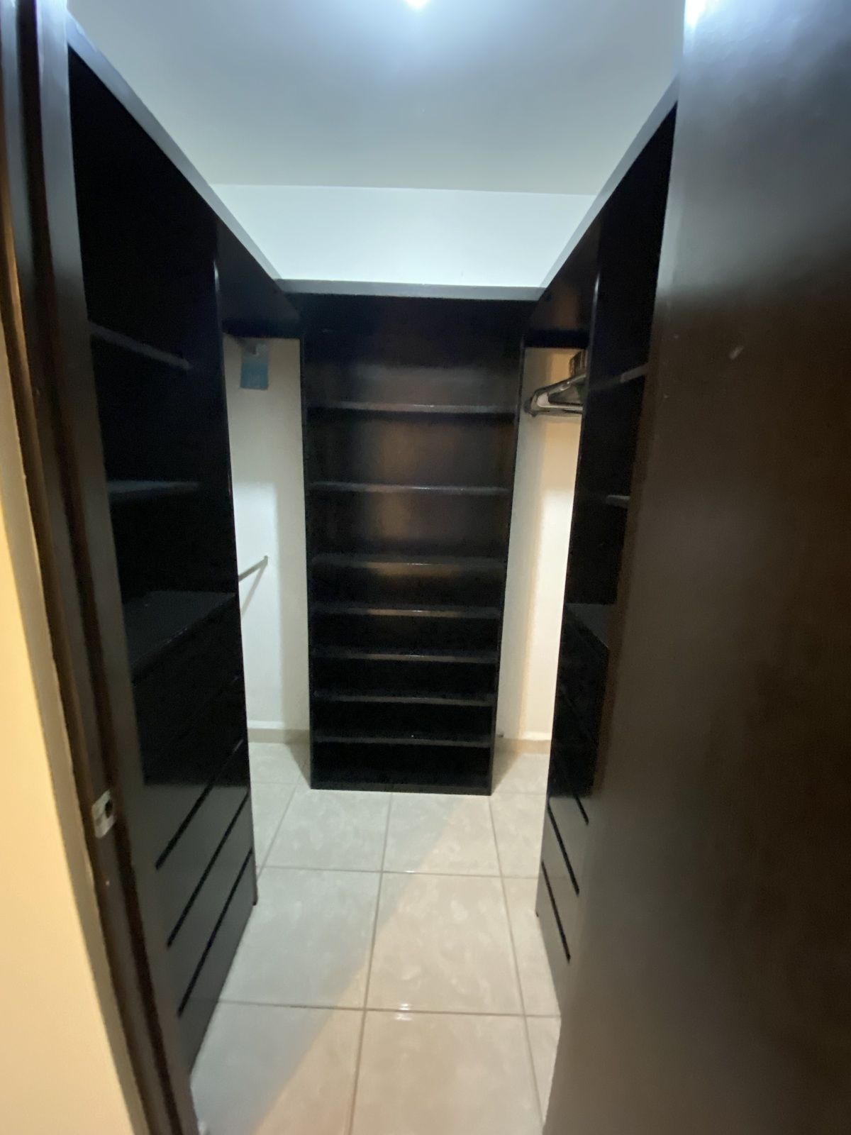 4 de 11: Closet principal