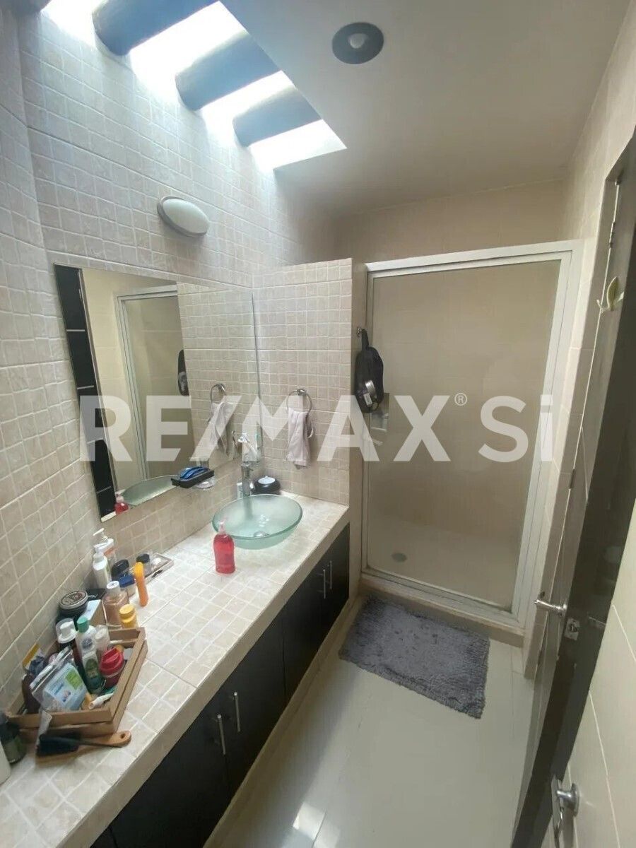 10 de 36: BAÑO EN RECAMARA PRINCIPAL