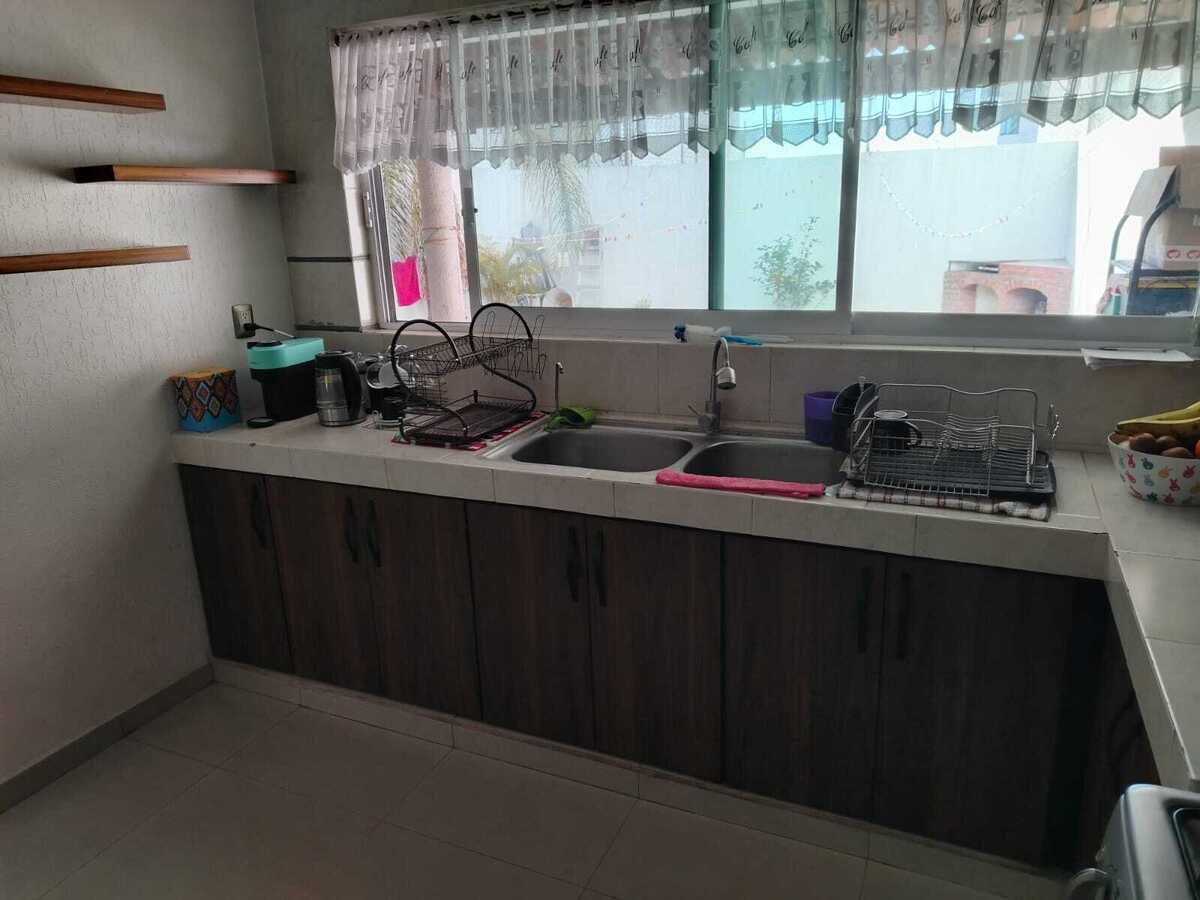 34 de 36: COCINA EQUIPADA