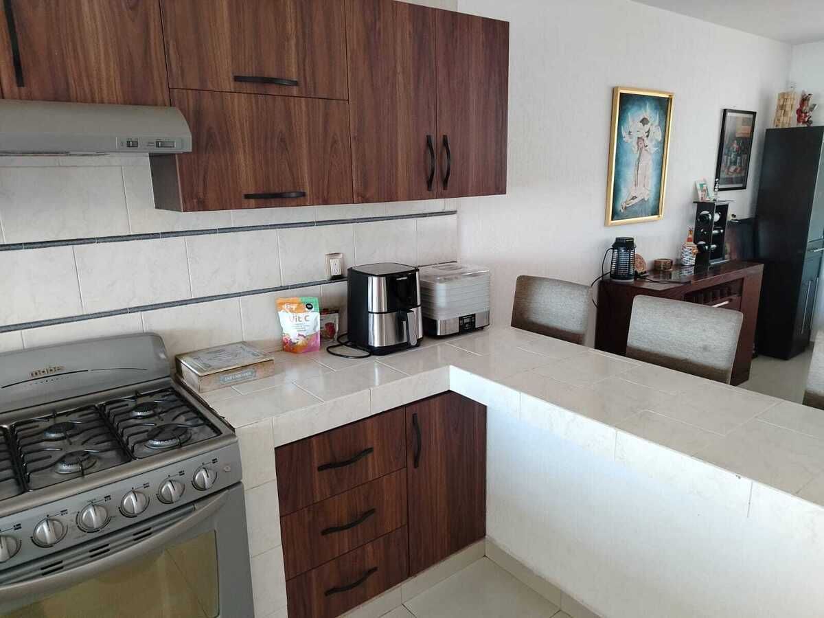 36 de 36: COCINA EQUIPADA