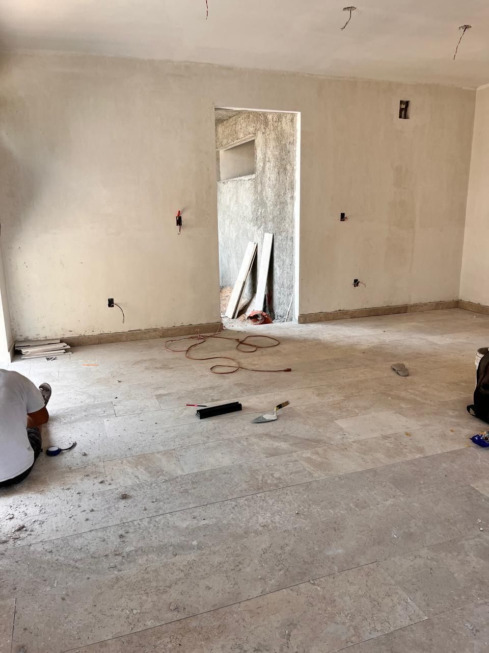 Habitación con avance de obra